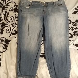 Torrid Girlfriend jeans sz 26